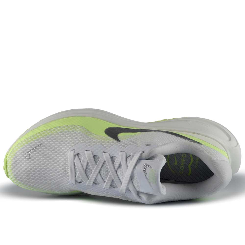 Tênis Esportivo Nike Feminino Revolution 8 HJ8485-100 - Foto 4