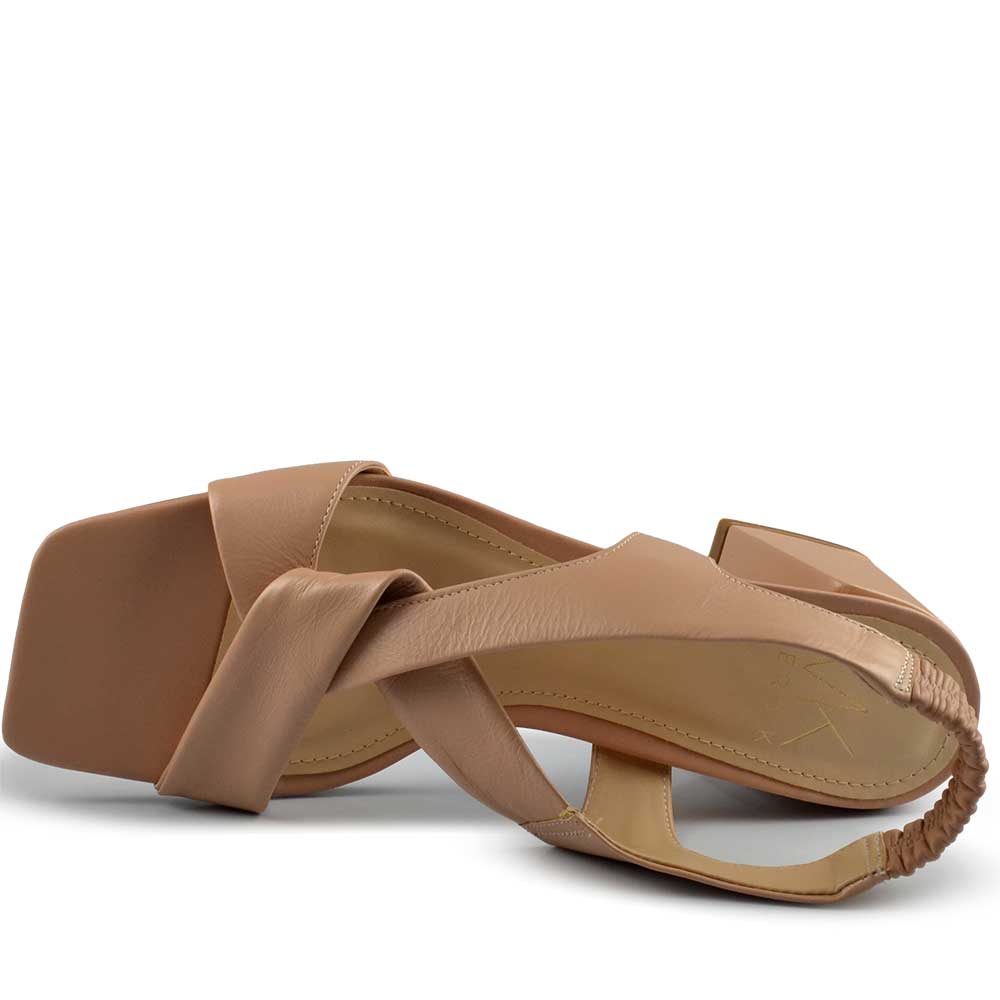 Sandália Salto Bloco Vero K Feminina Z827.10009.7 - Foto 4