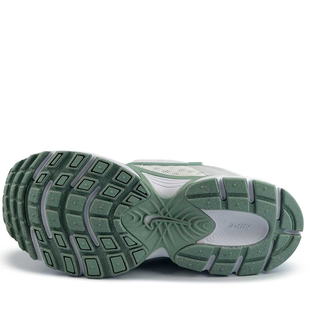 Tênis Esportivo Nike Feminino V5 RNR HQ7901-106 - Foto 5