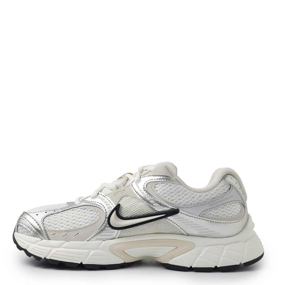 Tênis Casual Nike Feminino V5 RNR HQ7901-104 - Foto 3